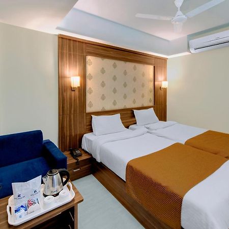 Hotel Shital Inn Ахмедабад Экстерьер фото