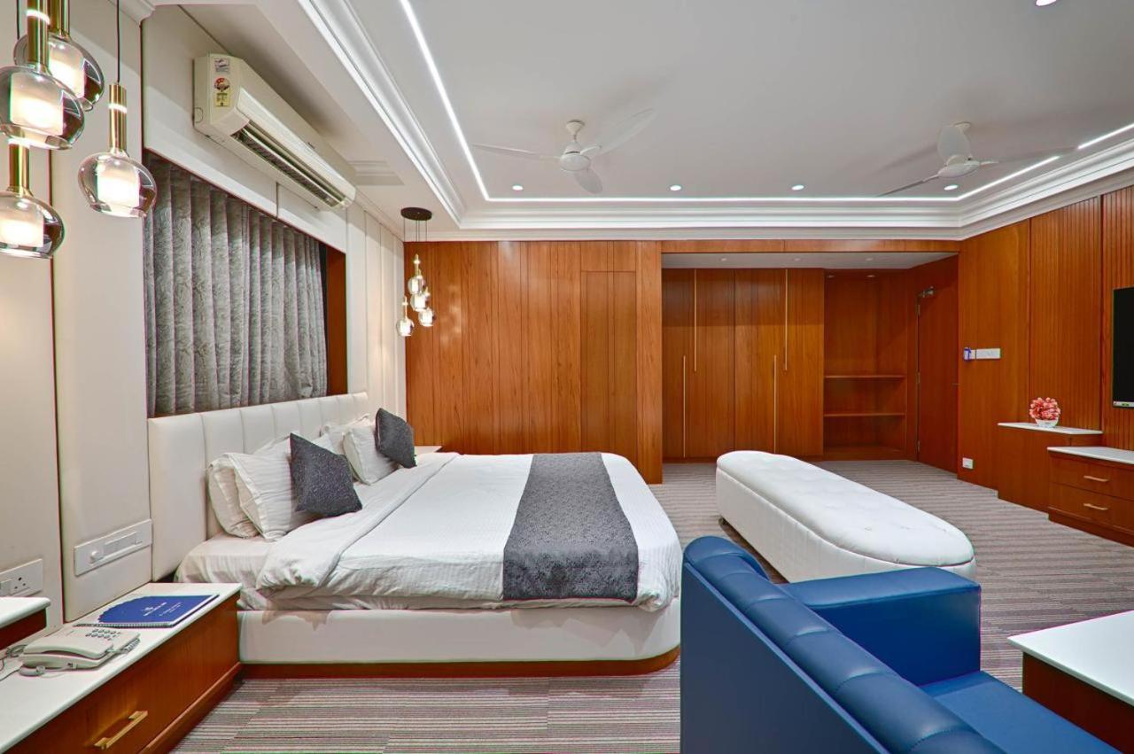 Hotel Shital Inn Ахмедабад Экстерьер фото
