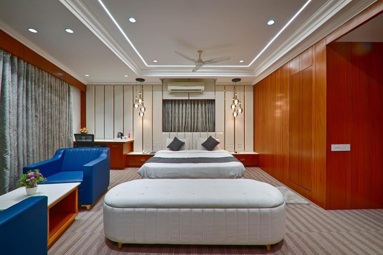 Hotel Shital Inn Ахмедабад Экстерьер фото
